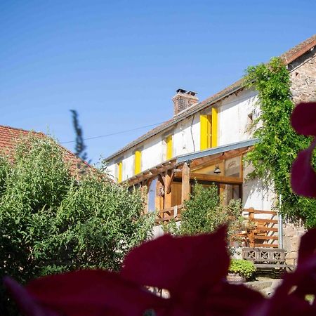 Les Soleils Bed & Breakfast Mérinchal Екстериор снимка