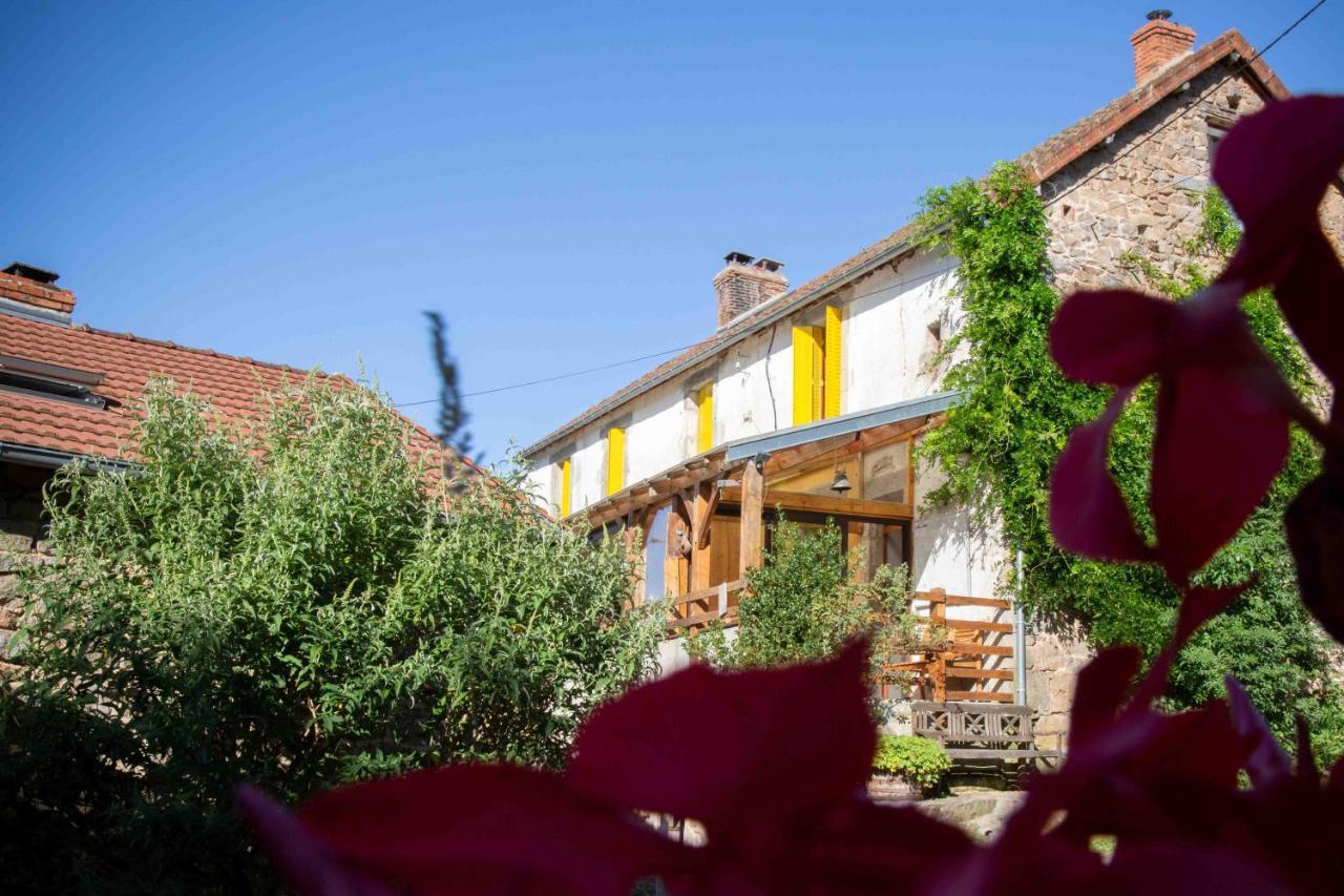 Les Soleils Bed & Breakfast Mérinchal Екстериор снимка